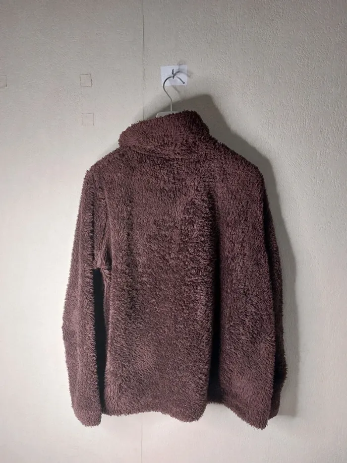 Veste douce bordeau "Kiabi" - photo numéro 2
