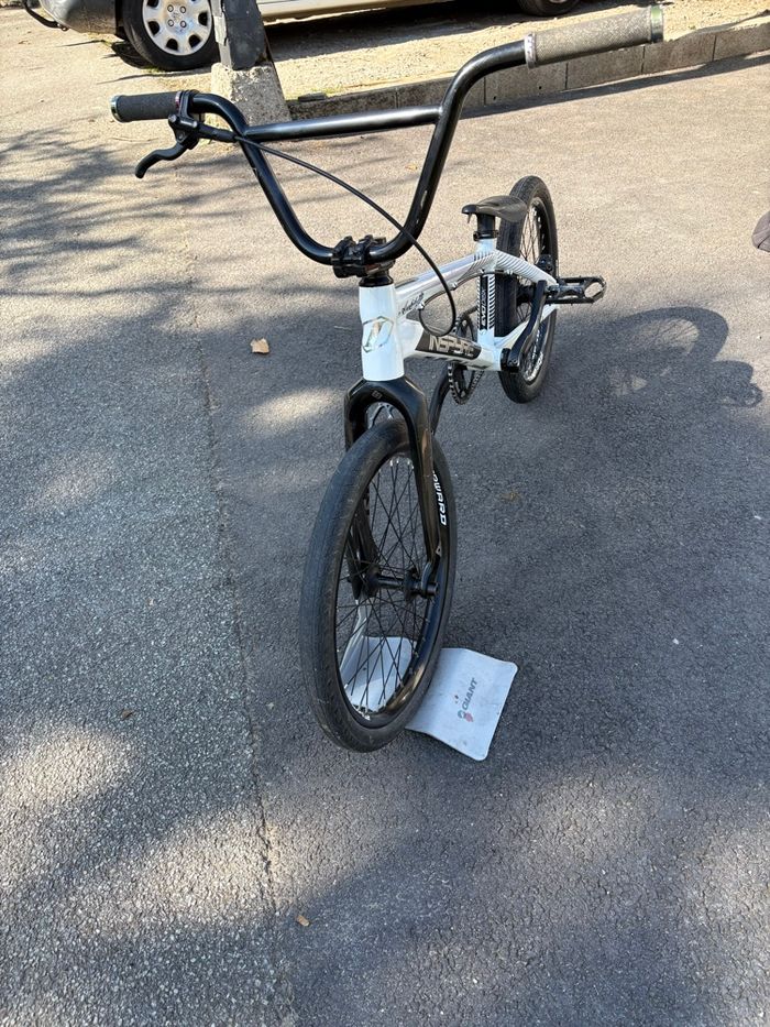 Vélo BMX INSPYRE TAILLE PRO - photo numéro 2