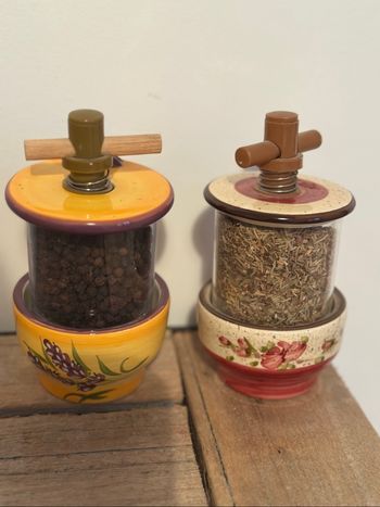 Lot de 2 moulins décoration provençale