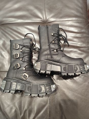 Chaussures Ayustong Japan snake serpent bottes boots punk gothic métal plateforme Taille 39 Style New Rock