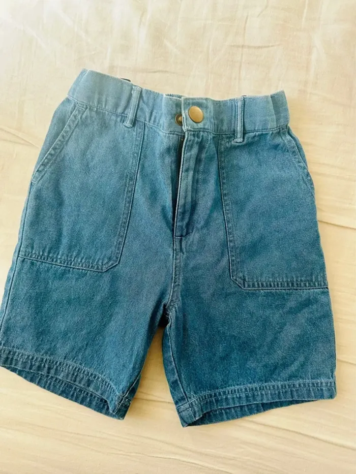 Short neuf