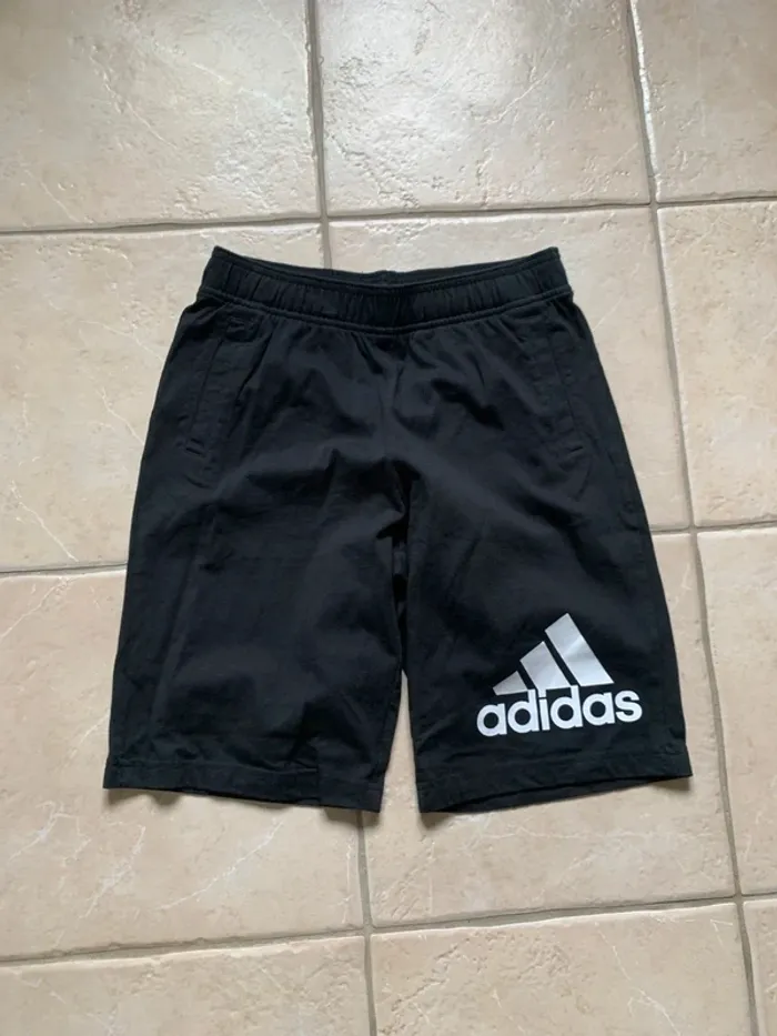 Short adidas garçon.