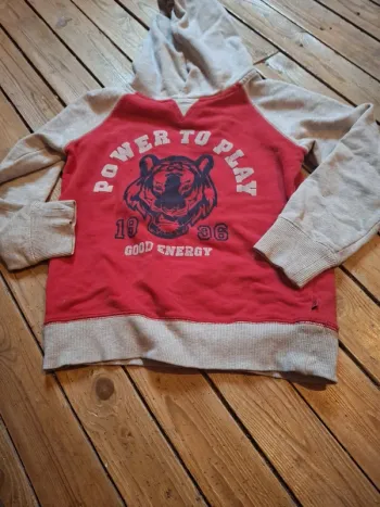 Pull taille 8 ans