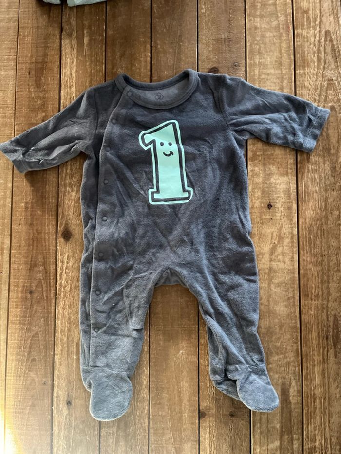 Lot de pyjamas - photo numéro 5