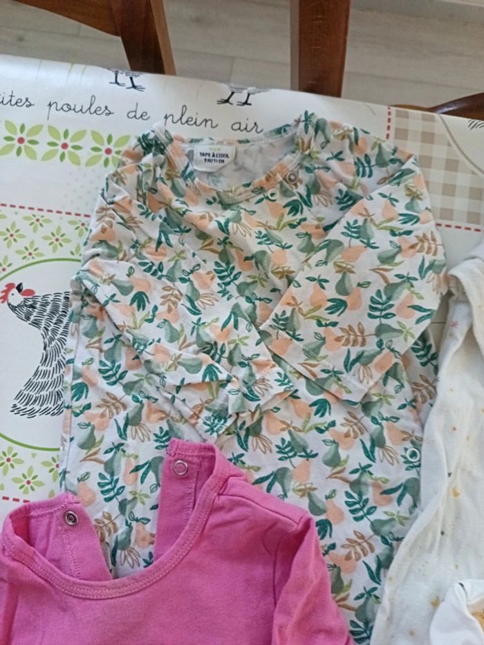 Lot de 4 pyjamas léger 9 mois - photo numéro 2
