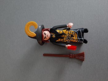 FIGURINE LA SORCIÈRE HALLOWEEN "PLAYMOBIL" - NEUVE - 2018/2019 - n°63