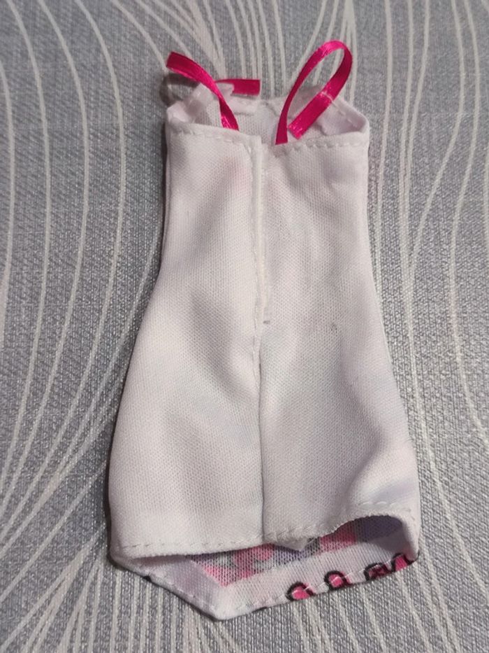 Mattel barbie robe blanche fleur et étoile violette et rose - photo numéro 2