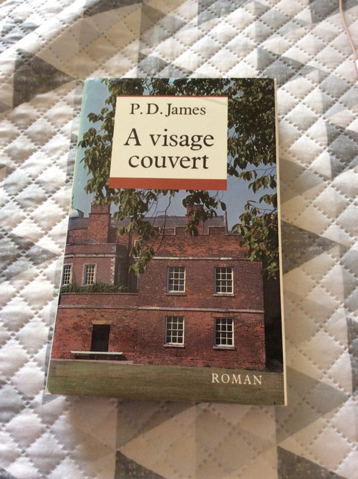 #A visage couvert par PD James