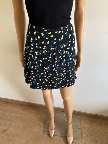Jupe noire et imprimée Naf Naf taille 38 excellent état