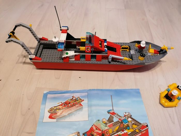 Bateau pompier - photo numéro 2
