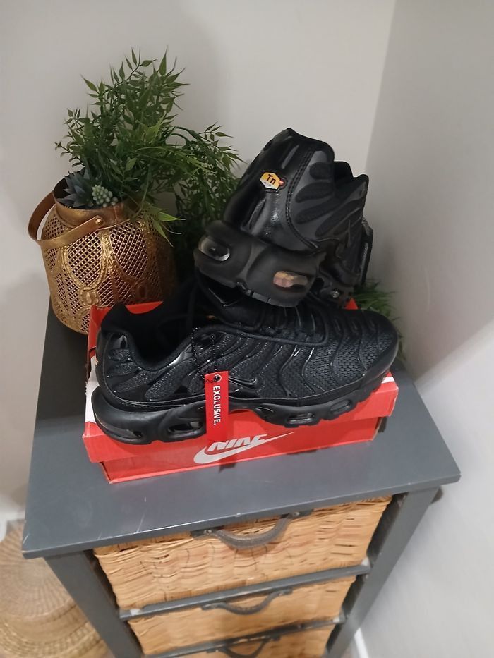 Nike air max plus hall black - photo numéro 3