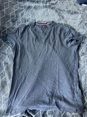 Teeshirt gris foncé