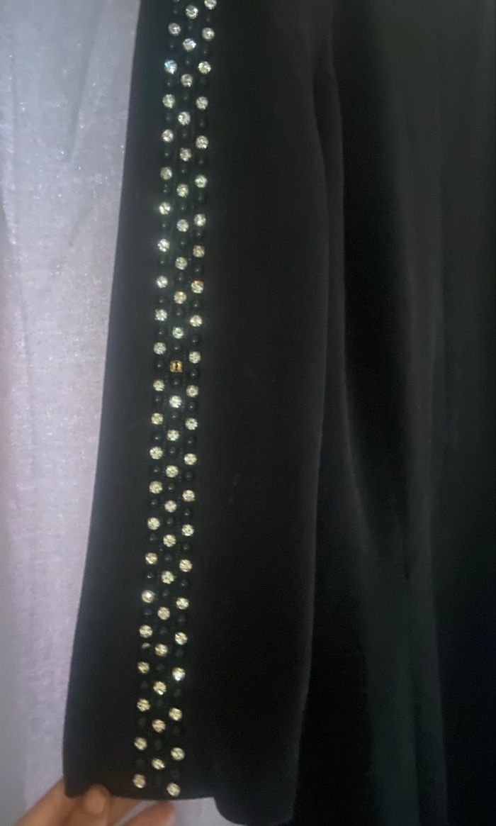 Robe noire et strass »Mango »manches 3/4 - photo numéro 3