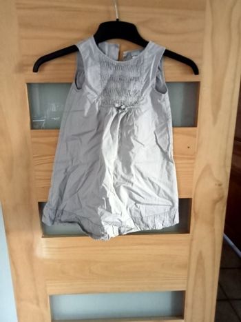 Robe gris clair