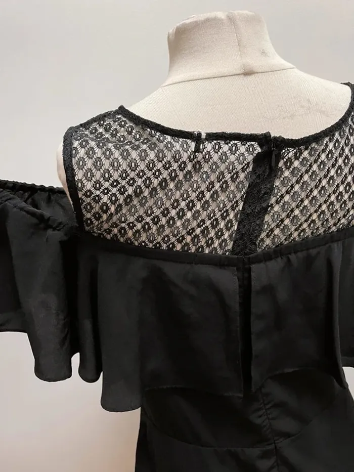 Superbe Robe noire avec dentelle Naf Naf 🌸 42 - photo numéro 5