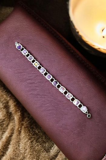 Magnifique bracelet pierre couleur violette
