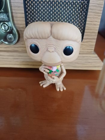 Figurine ET l'extraterrestre type pop