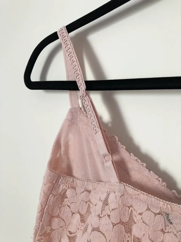 Top à bretelles rose poudré en dentelle Mango tailleM - photo numéro 4