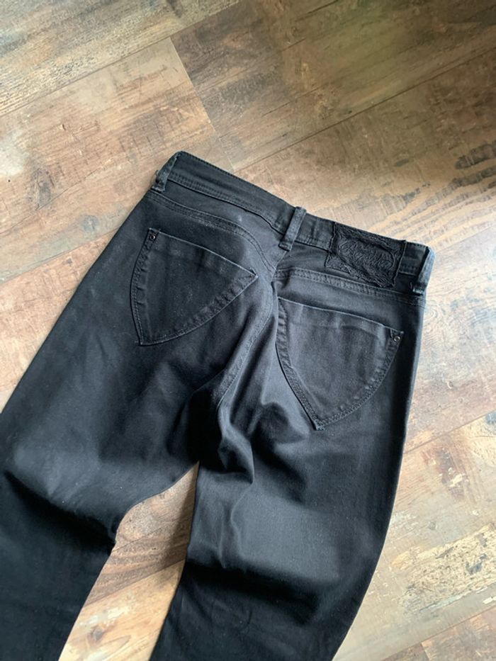 Jeans noir troués jolies poches arrière - photo numéro 6