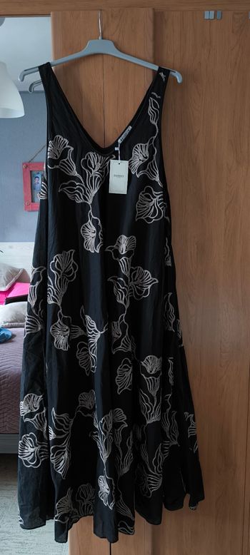 Superbe robe neuve longue