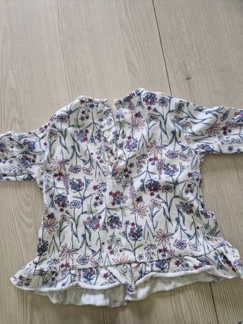 Lot de deux petites tuniques 12 mois