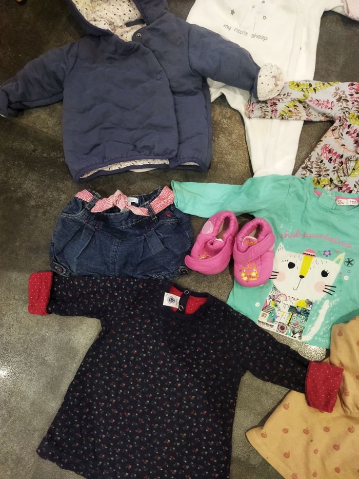 Lot de vêtements bébé fille 6 mois - photo numéro 2