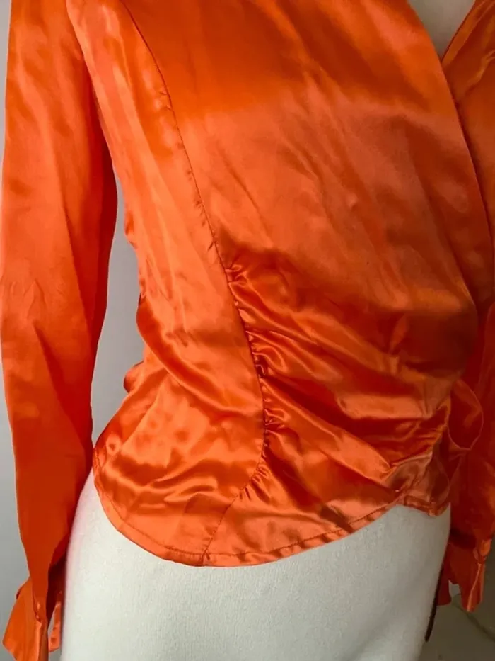 Top cache-coeur Orange Charo Azcona - photo numéro 3