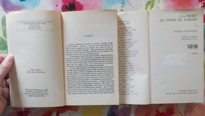 2 Patricia Wentworth La mort au fond du jardin et Miss Silver intervient Ed. 10/18 - photo numéro 5
