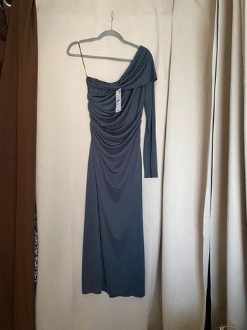 Superbe belle robe drapée asymétrique Zara neuve avec étiquette taille M