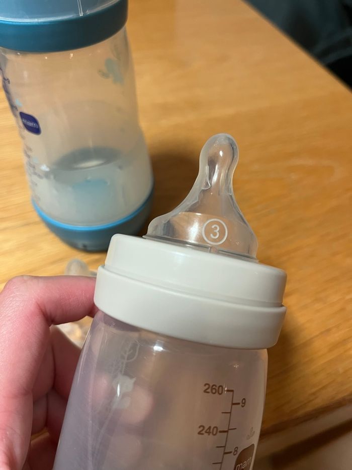 2 Biberons MAM - photo numéro 2