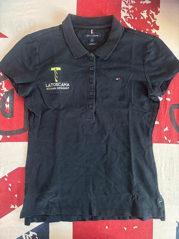 Polo Tommy Hilfiger taille S bleu marine