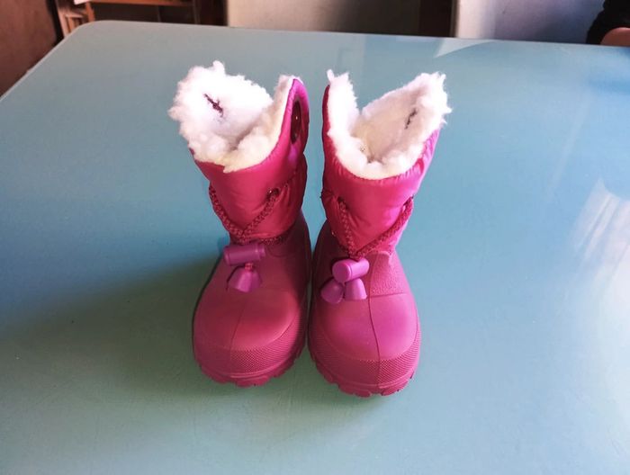 Bottes de neige skip decathlon taille 18/19 en excellent état