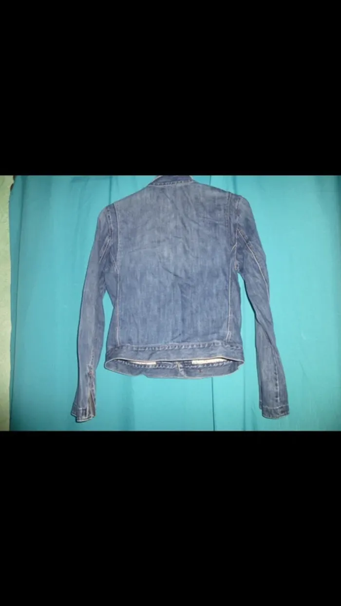 veste en jean GAP taille M - photo numéro 3