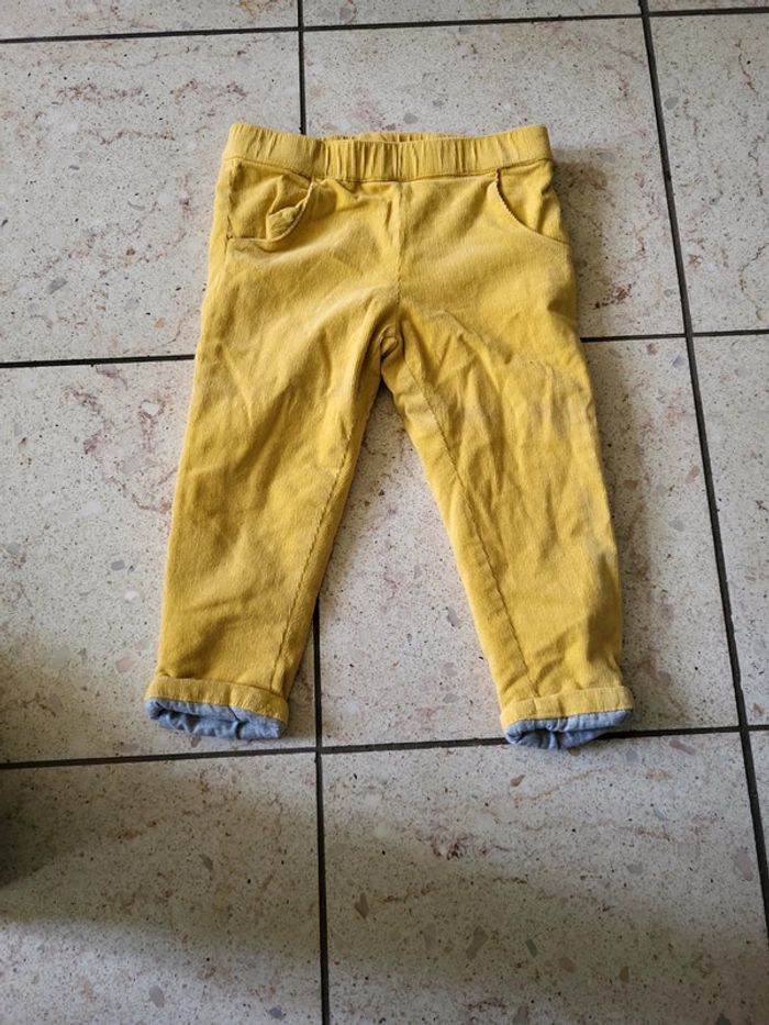Pantalon velours taille 24 mois