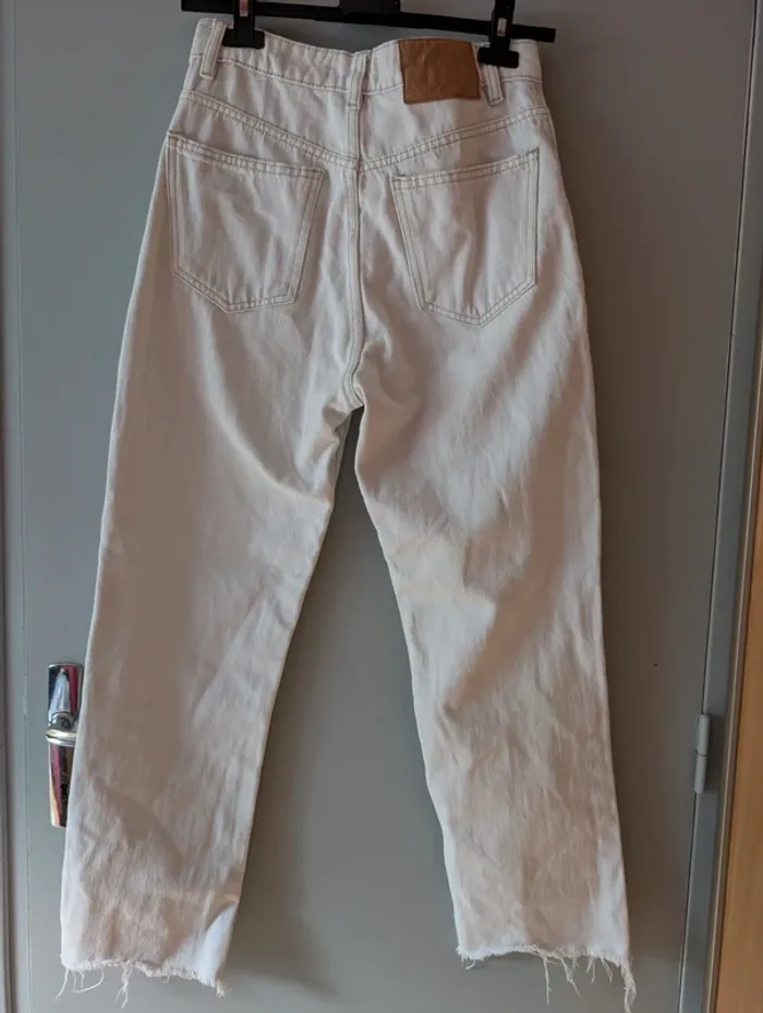 Jean droit taille haute Zara - photo numéro 2