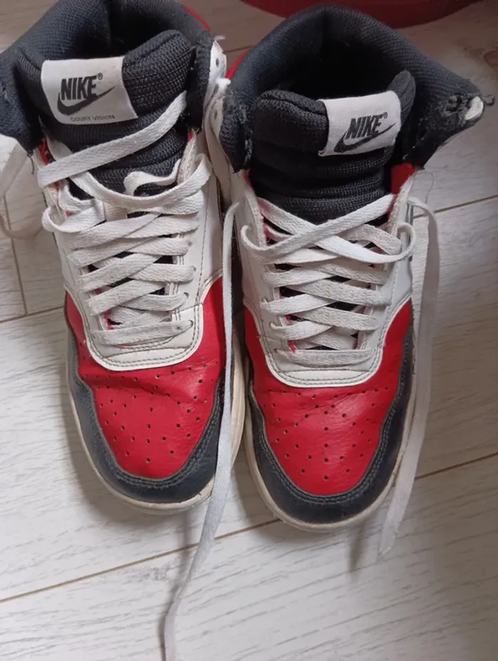 Basket Nike court vision mid nba pointure 41 - photo numéro 2