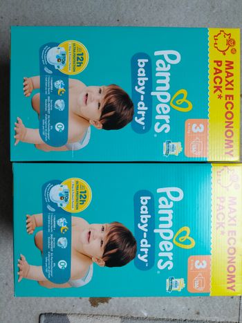 408 couches Pampers taille 3