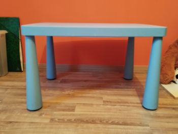 Table bleu enfant Ikéa