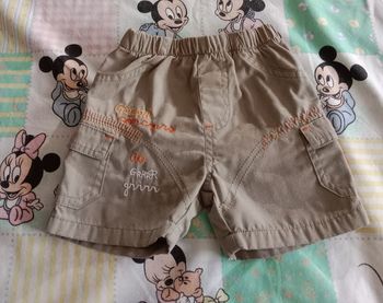 Short garçon taille 12 mois