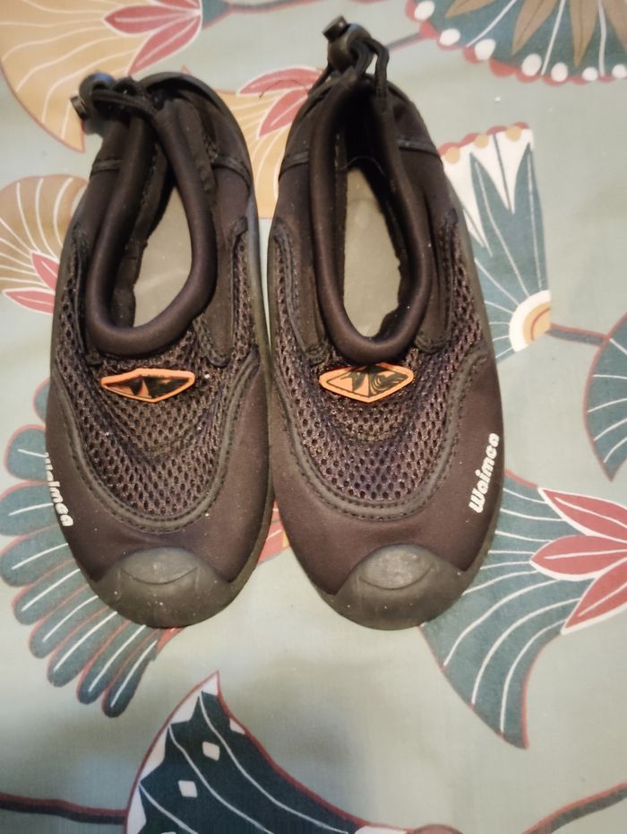 Chaussure aquatique taille 30