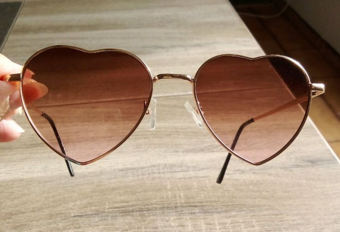 Lunette de soleil cœur - photo numéro 2