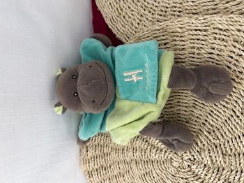 Doudou marionnette hippopotame BABY NAT Alphabet H