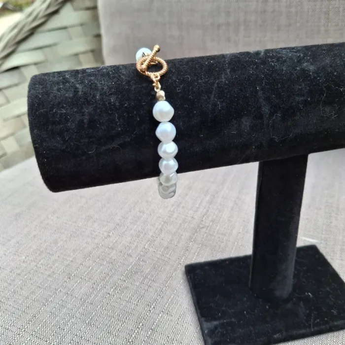 Bracelet perles blanches - photo numéro 2