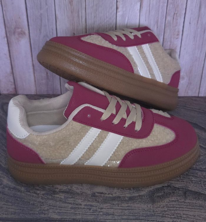 Baskets femmes bordeaux beige moumoute tendances - Taille 38 - NEUVES 🌟