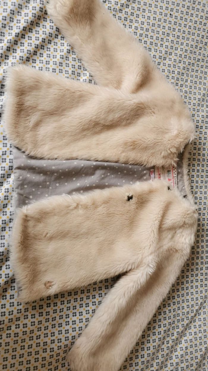 Veste fausse fourrure beige fille – taille 4 ans - photo numéro 3