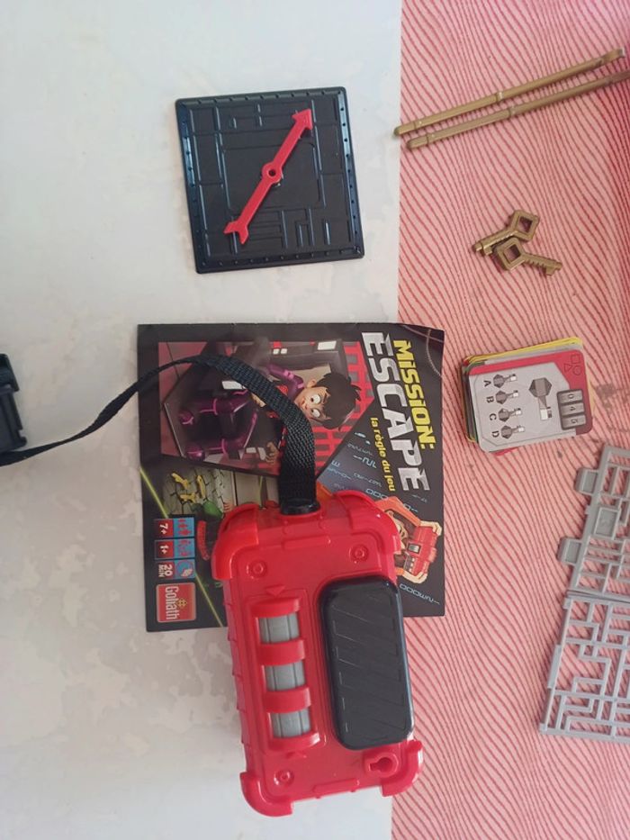 Jeu société mission escape - photo numéro 8