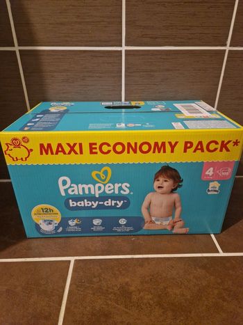 108 couches taille 4 pampers