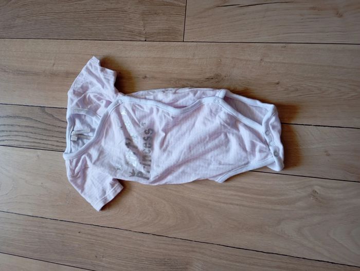 Lot de vêtements taille 6mois - photo numéro 7