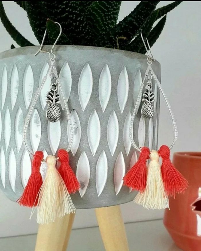 Boucles d'oreilles pompons breloques ananas đ