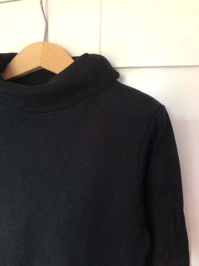 Sous-pull Okaidi 8ans 🚗 - photo numéro 2